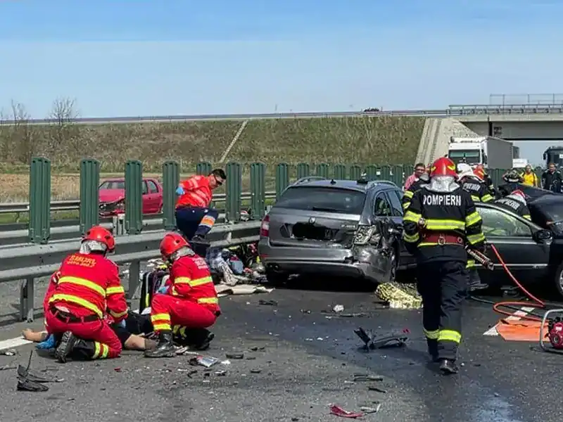 Daune morale de 1 milion de euro după un accident grav pe autostradă: 3 oameni au murit