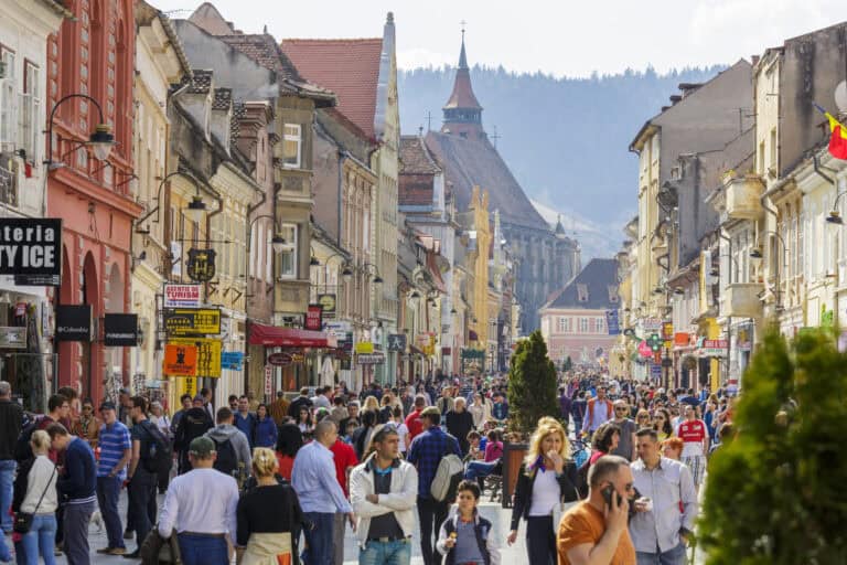 Granturi și credite pentru românii din străinătate care vor să investească în țară: pot primi pana la 200.000 de euro