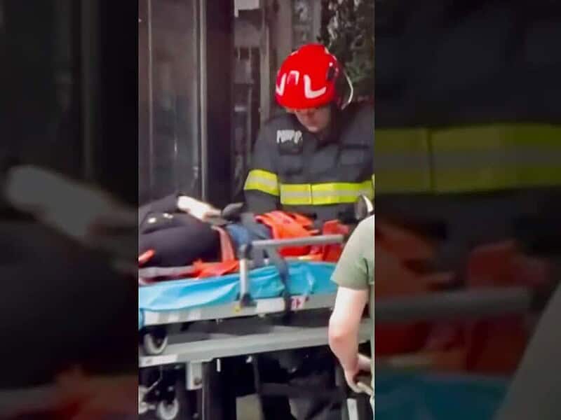 Lift cu 7 persoane, prăbușit la Ministerul Transporturilor: victimele scoase de pompieri / video