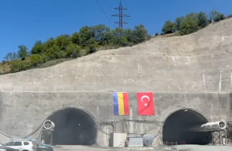 Moment important pe A1 Sibiu – Pitești: s-a circulat pentru prima dată prin Tunelul Robești