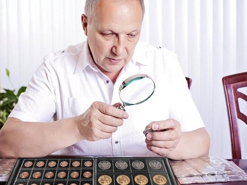 Monede rare de 1 euro, la mare căutare printre colecționari: ce trebuie să urmărești