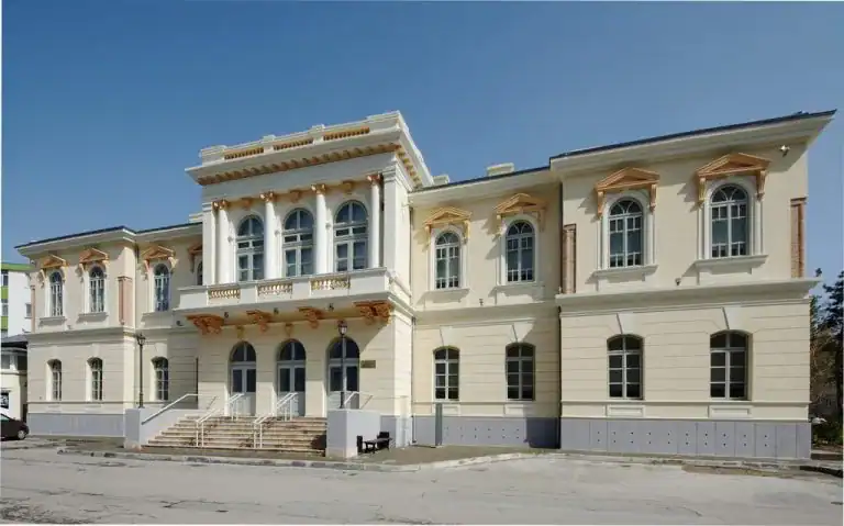 muzeul arta tulcea.jpg
