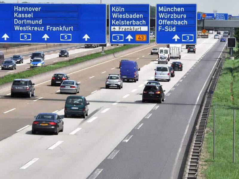 Germania penalizează cu până la 30.000 de euro transferul punctelor de penalizare
