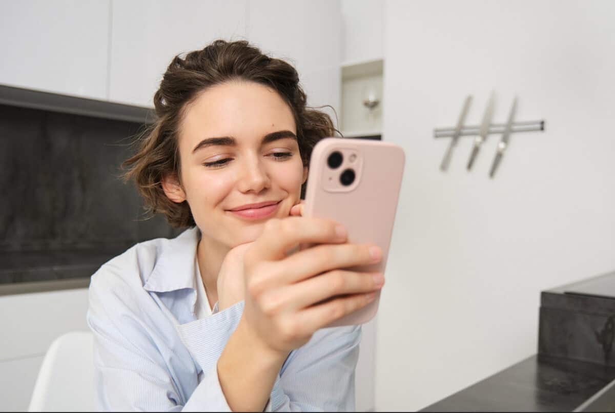 Apple anunță scumpiri pentru iPhone și alte produse din toamnă