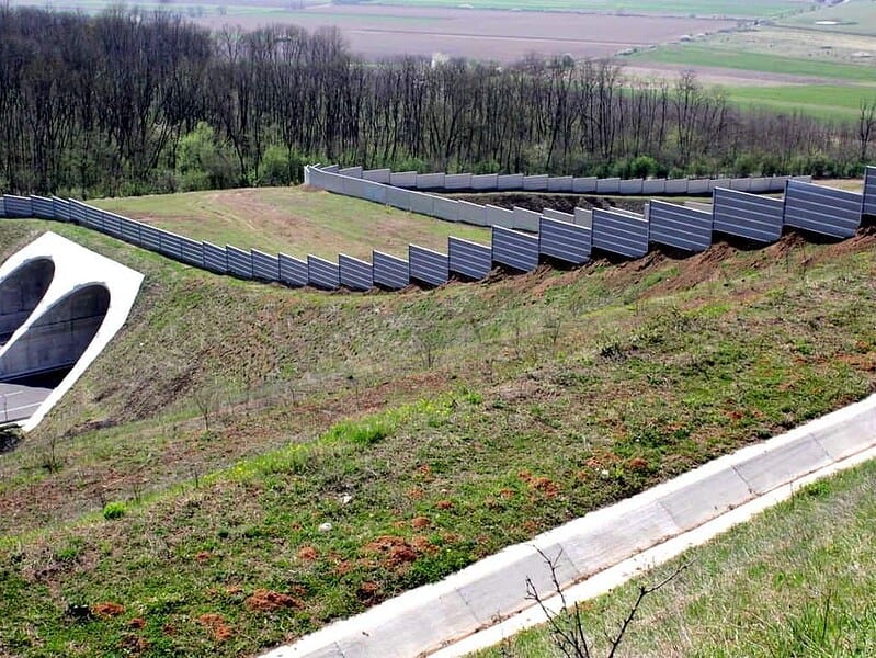 Autostrada Lugoj–Deva rămâne incompletă, tunelurile pentru urși nu vor fi gata în 2026