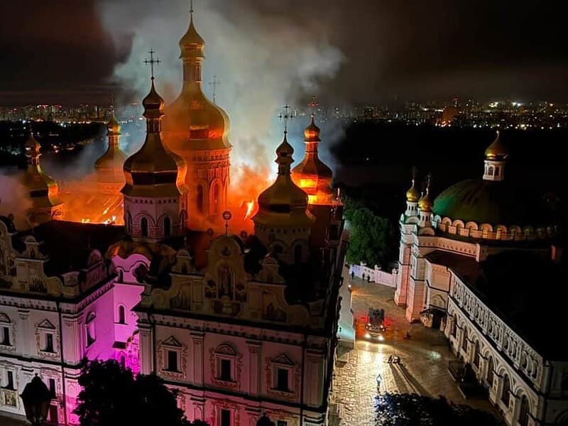 Catedrala din Kiev lovită de drone în atac rusesc asupra capitalei