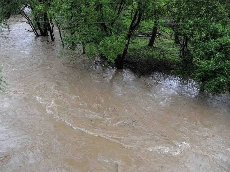 Cod galben de inundații pe râuri din 8 județe din nord-vest și vest