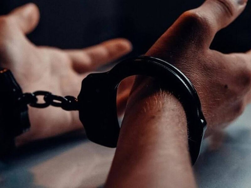 Traficanți de droguri condamnați la Tulcea: doi scapă cu suspendare, alții merg la închisoare
