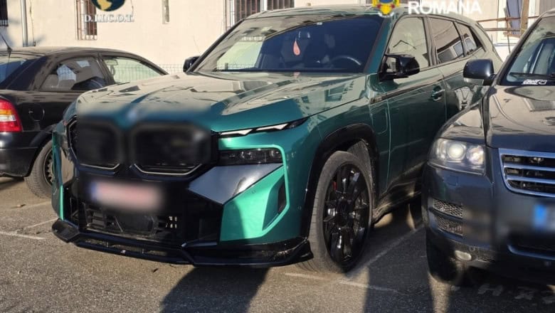 Grupare care vindea mașini de lux furate, destructurată de DIICOT: prejudiciu de peste 800.000 de euro