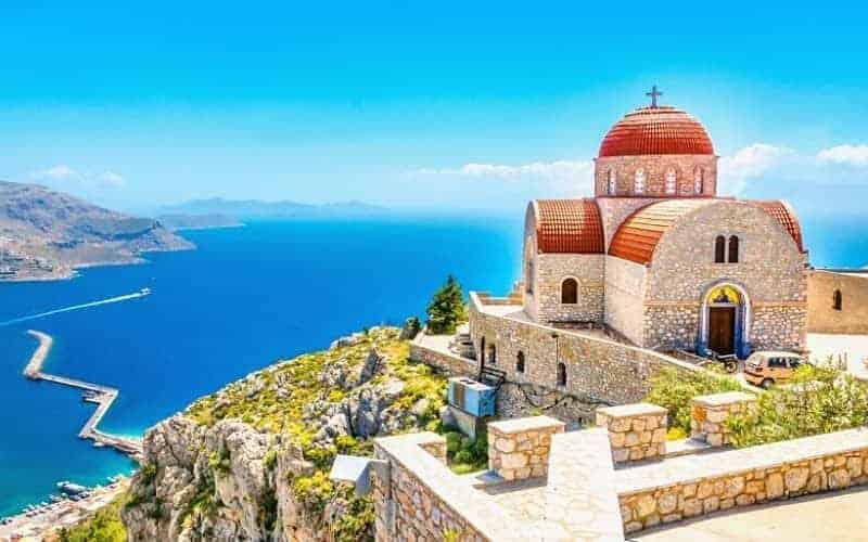 Grecia introduce reguli noi pentru turiști pe plaje și în închirierea locuințelor de vacanță