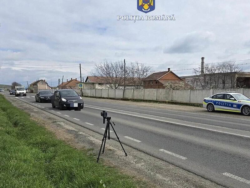 Șoferi prinși că au declarat false că soțiile conduceau mașinile cu viteză