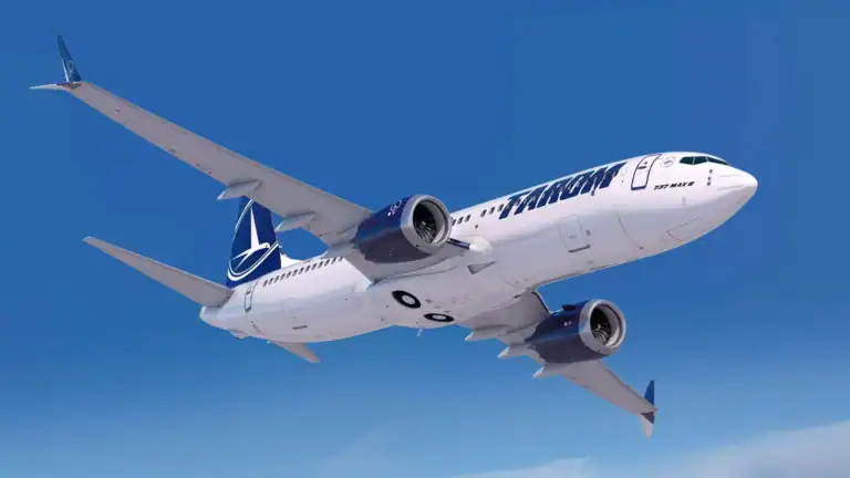 Noul Boeing 737 MAX al companiei TAROM va purta numele lui Mircea Lucescu