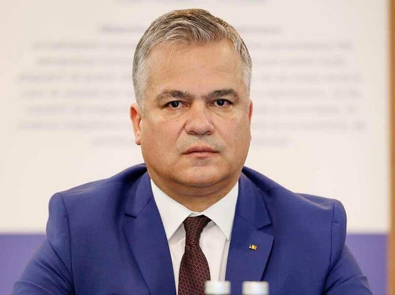 Premierul desemnat Adrian Veștea a depus la Parlament lista cabinetului și programul de guvernare