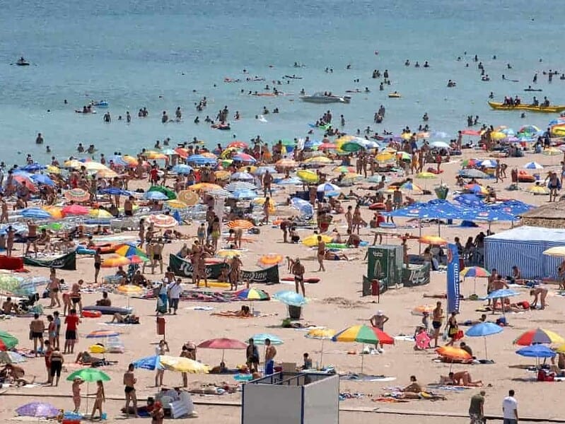 Un bărbat de 56 de ani s-a înecat în mare la Mamaia