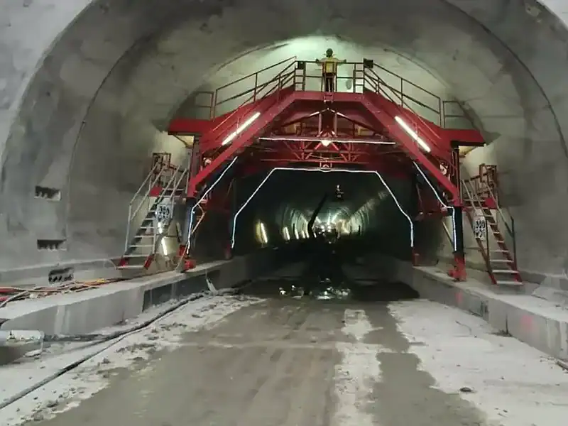 TBM-ul pentru Tunelul Poiana sosește la Sibiu în câteva săptămâni: utilajul de 12 metri diametru vine în bucăți de la Călărași