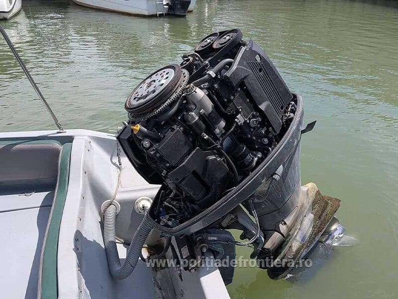 Motor de barcă, căutat de suedezi, descoperit la Tulcea. Dosar penal și captură de 30.000 de lei