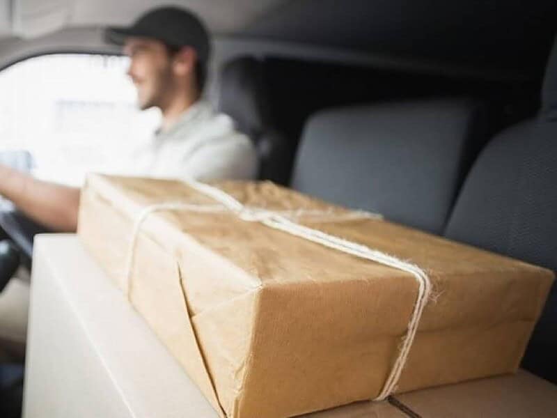 De la 1 iulie, taxă nouă de 3 euro pe articol pentru comenzile de pe Temu, Shein și AliExpress