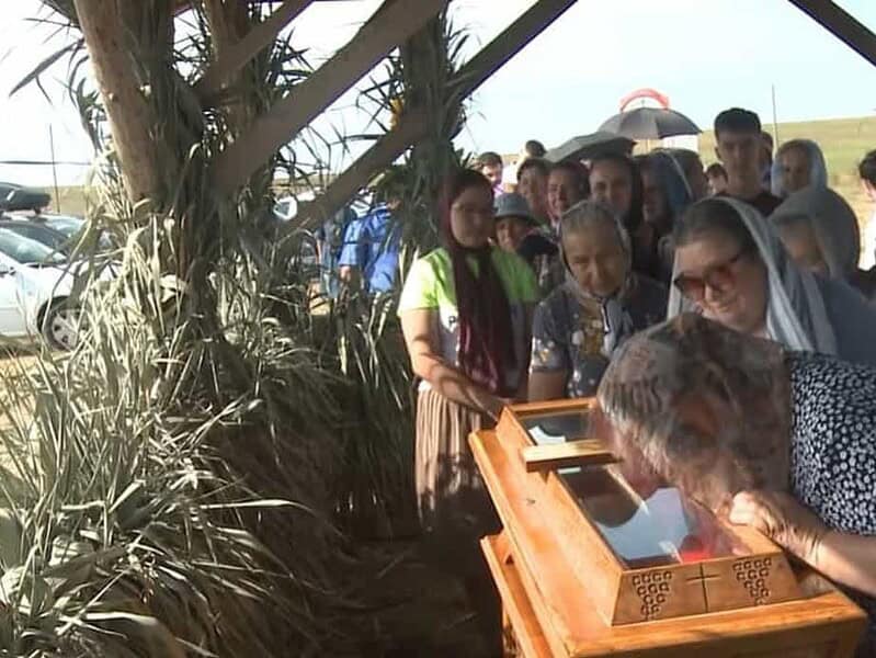 Mii de credincioși au participat la hramul Mănăstirii Halmyris din Tulcea, în cinstea Sfinților Epictet și Astion
