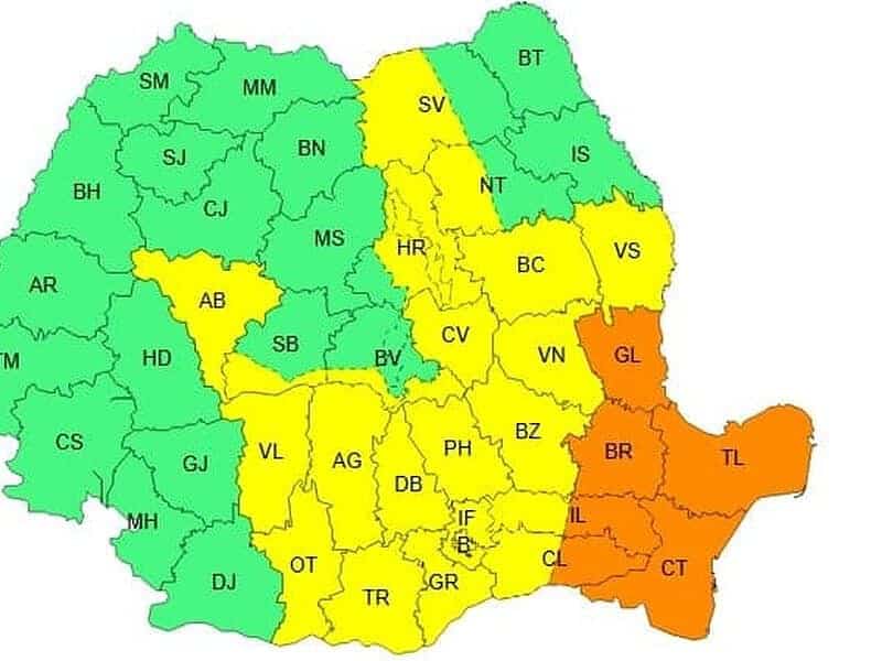 Cod portocaliu de ploi torențiale în Tulcea. ANM avertizează asupra fenomenelor severe