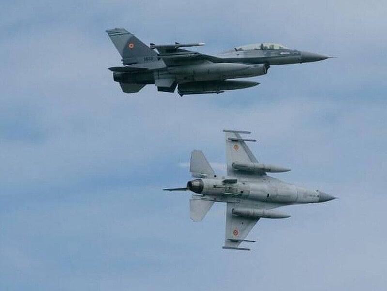 F-16 românesc a doborât o dronă. RO-Alert și la Tulcea, în plină zi