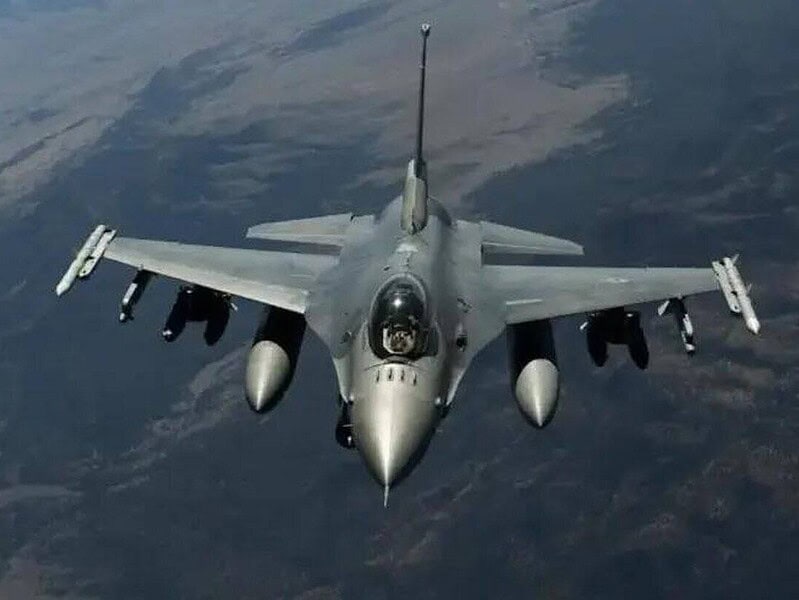 Același pilot, a doua dronă: F-16 românesc lovește lângă Sfântu Gheorghe