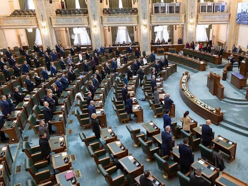 Senatul respinge legea integrității și România riscă să piardă 770 de milioane de euro din PNRR