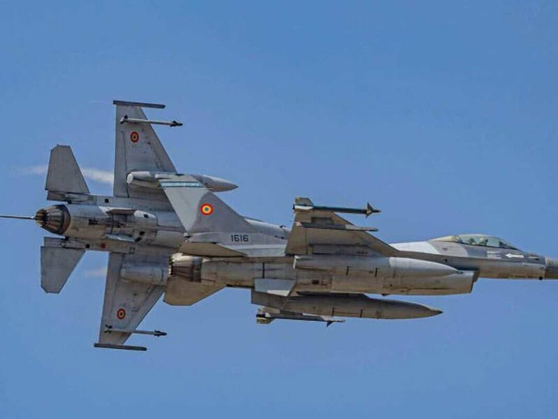 Dronă detectată la est de Sulina; România a ridicat în aer avioane F-16