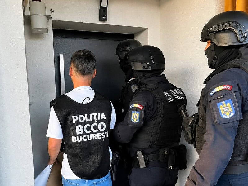 Percheziții DIICOT pentru vechime fictivă în muncă vizând peste 860 de persoane