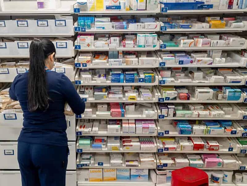 Comisia Europeană dă în judecată România pentru întârzieri în plățile către farmacii