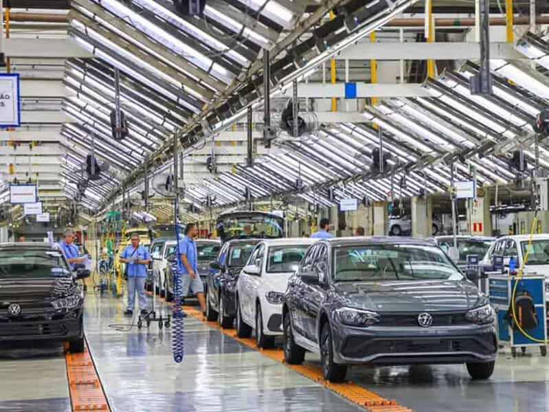 Volkswagen anunță posibilitatea reducerii a încă 50.000 de locuri de muncă la nivel mondial