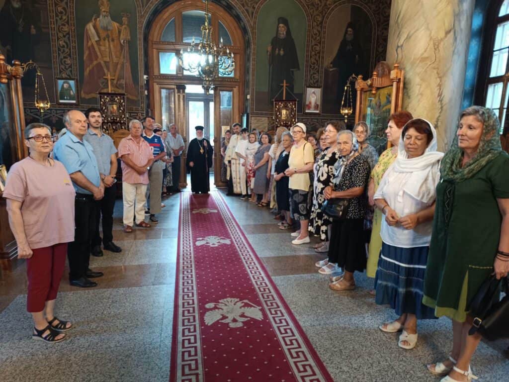 Liturghie arhierească la Biserica „Schimbarea la Față” din Tulcea, săvârșită de PS Visarion / video