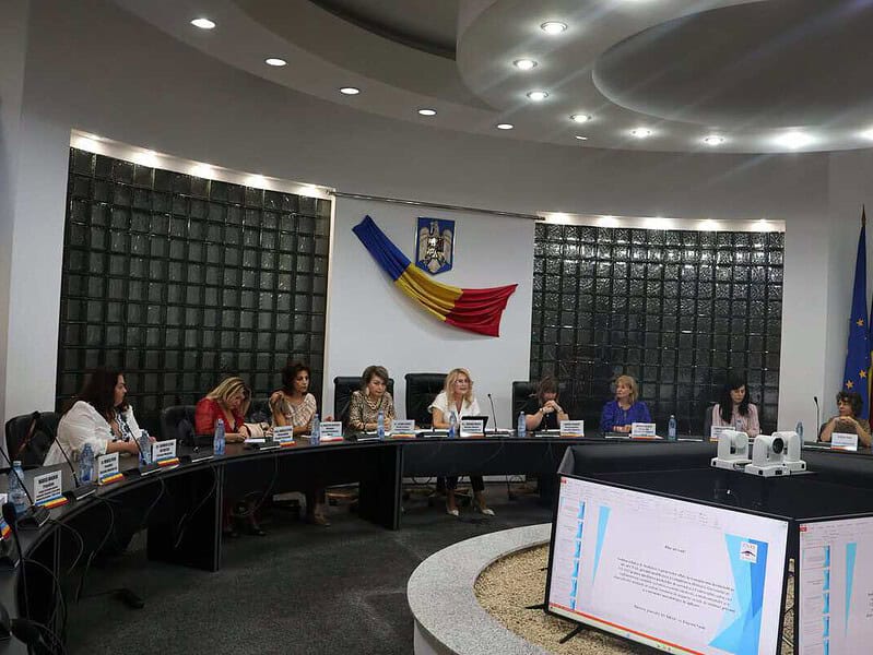 Mai mulți medici de familie la sate? Schimbările din Sănătate, discutate la Tulcea