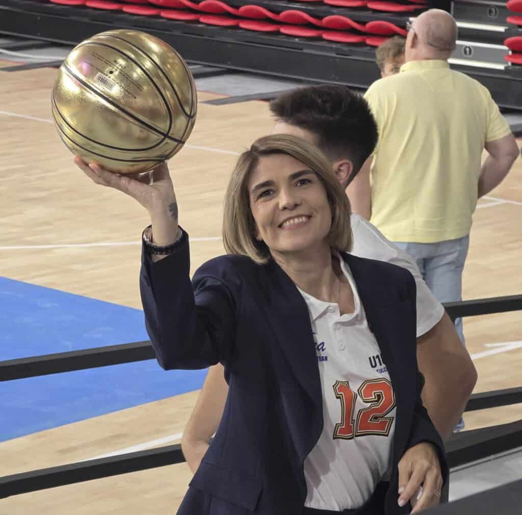 RALUCA CACENCU