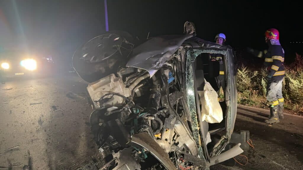 Tragedie lângă Balabancea: șofer mort, un tânăr transportat de urgență la spital/ Video 