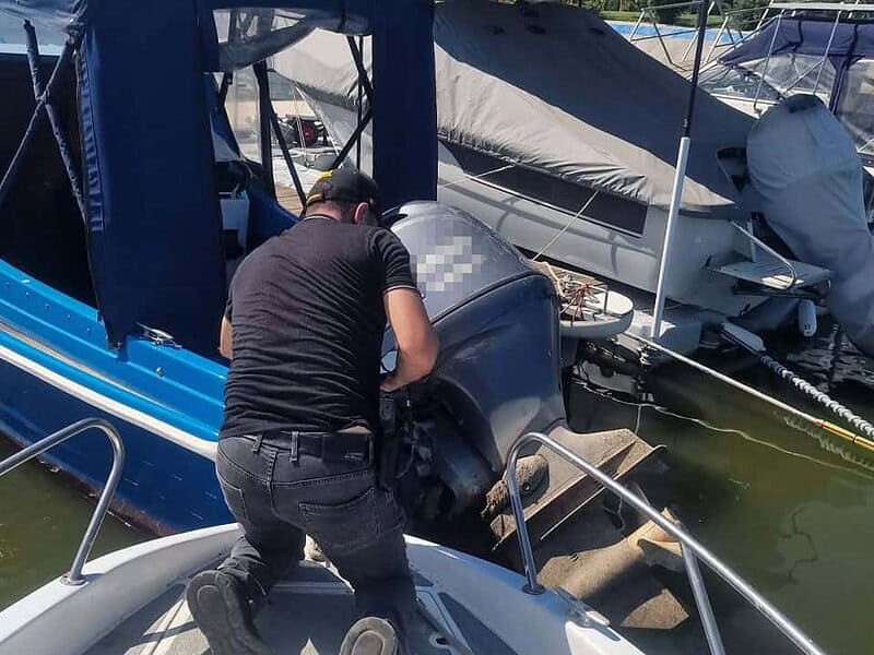 Motoare furate din Suedia, cu serii false, găsite la Jurilovca: 60.000 de lei