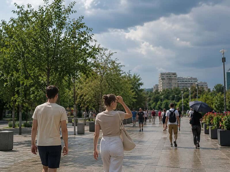 România sub cod roșu de caniculă și furtuni puternice în aproape toată țara