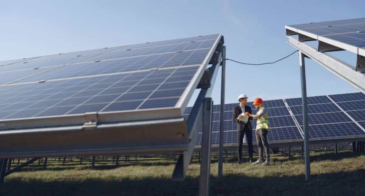 Prosumatorii cer TVA zero pentru panourile fotovoltaice și bateriile de stocare
