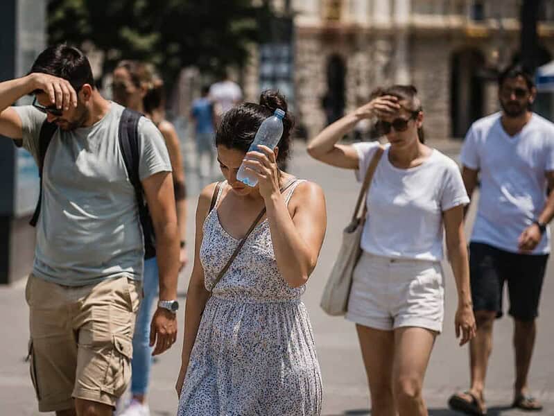 Valul de caniculă se extinde și vin furtuni în unele zone, anunț ANM