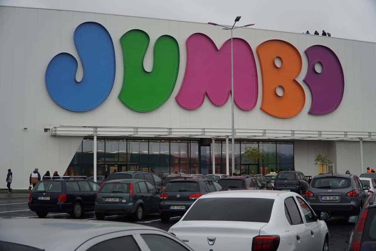 Jumbo înregistrează vânzări în scădere în România, singura piață negativă pentru grecii