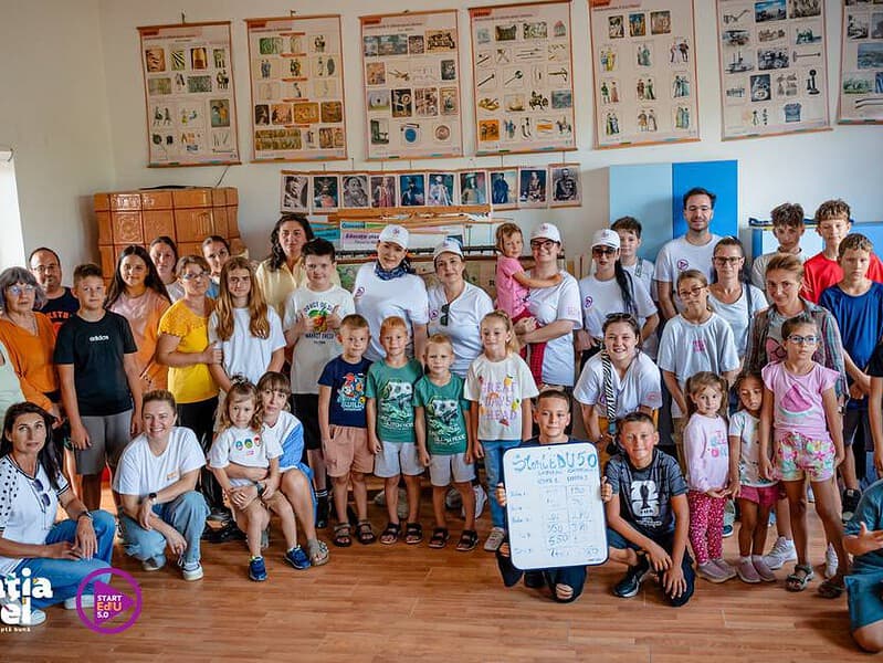 85 de copii din Delta Dunării au început școala cu rechizite pentru întregul an