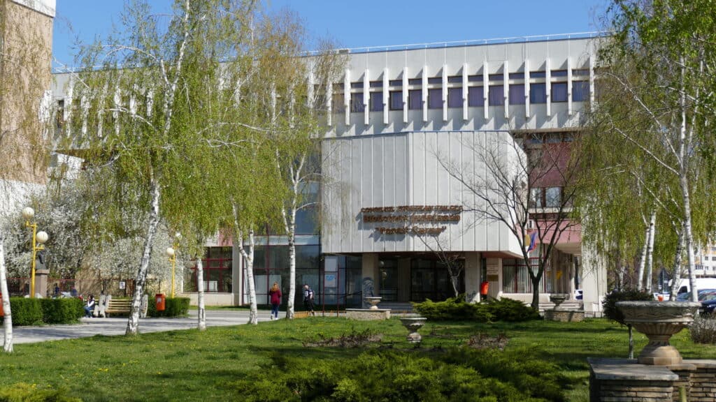 Trei zile de evenimente la Biblioteca din Tulcea. Panait Cerna, celebrat la 145 de ani