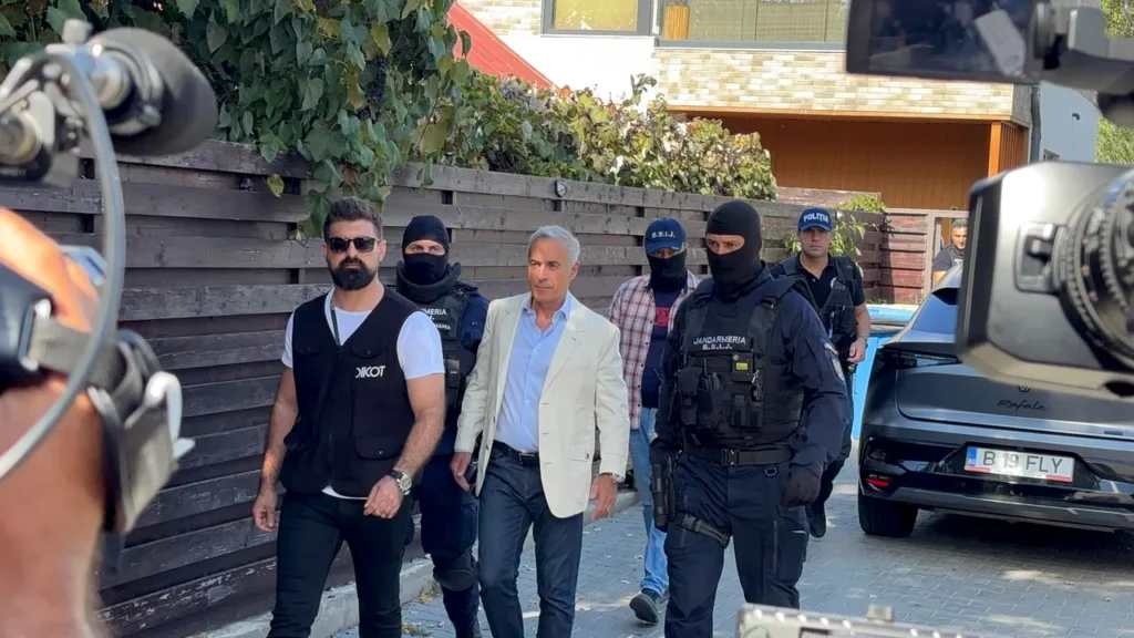 calin georgescu adus la diicot dupa 9 ore de perchezitii sustinatorii au inceput Călin Georgescu adus la DIICOT după percheziții de nouă ore