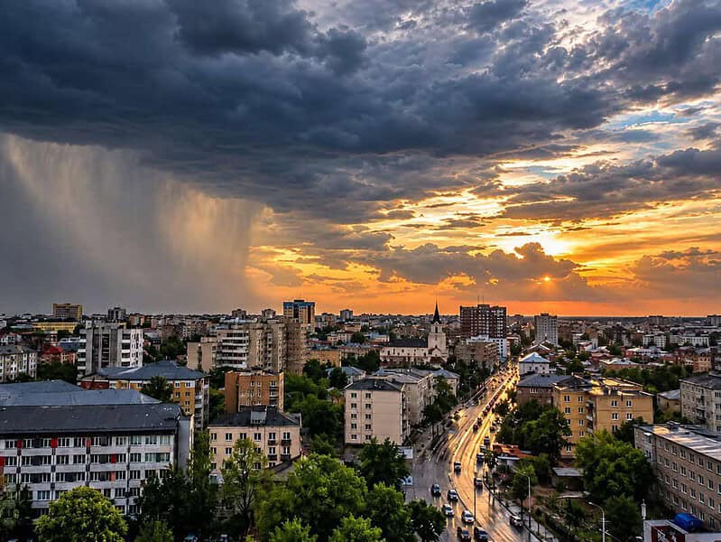 Prognoza meteo până la jumătatea lunii octombrie anunță valori apropiate de normal
