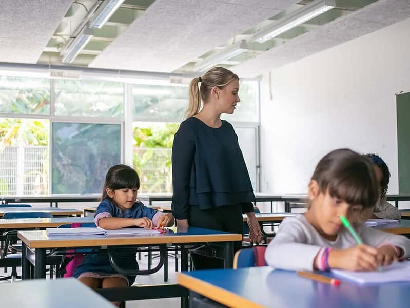 Ministerul Educației permite inspecțiile profesorilor și în format online pentru anul 2026–2027