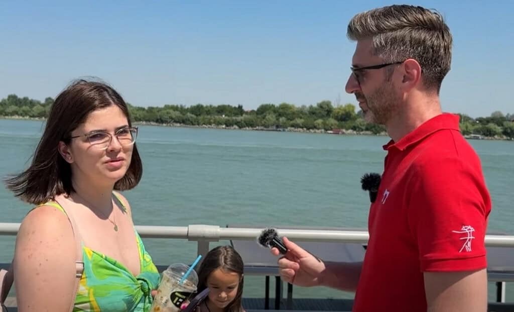 A descoperit Tulcea și a decis să-i spună „acasă”. Povestea unei turiste care a devenit localnică / video