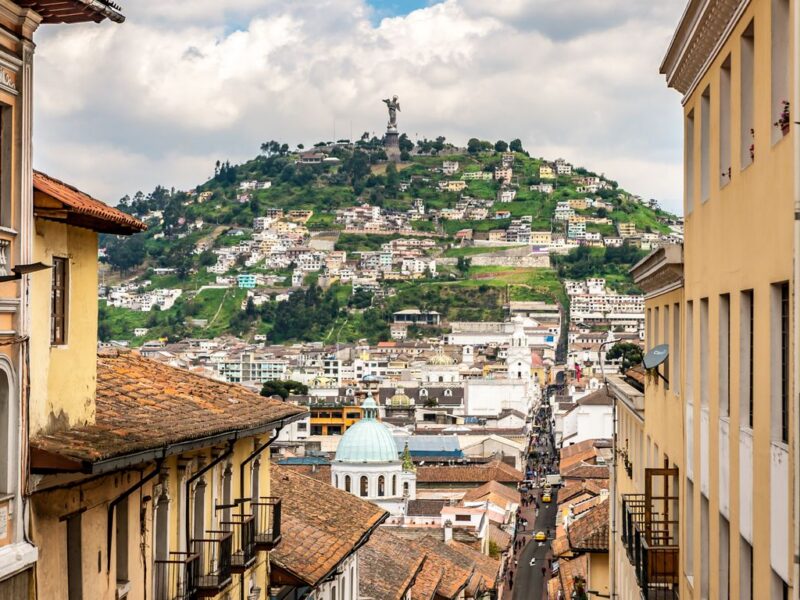 Turist român împușcat într-un jaf în Quito și transportat la spital