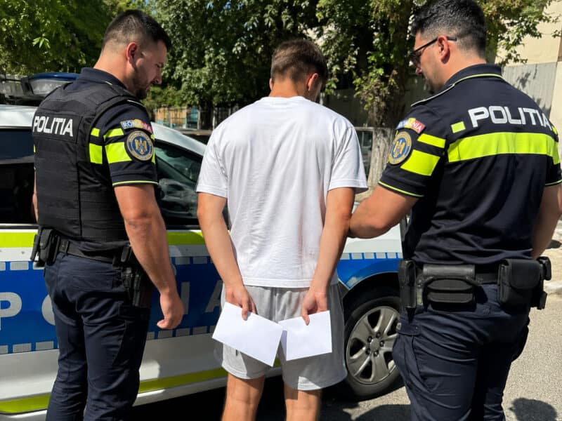 Tânăr ucrainean arestat în București după ce a încercat să ridice 180.000 de lei obținuți prin înșelăciune