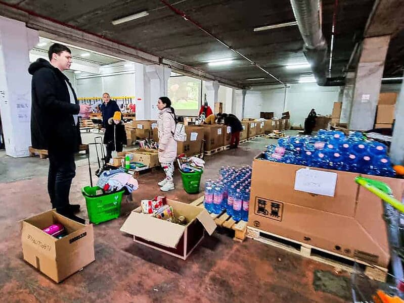 România pe locul întâi în UE la donații, cu 0,9% din venituri