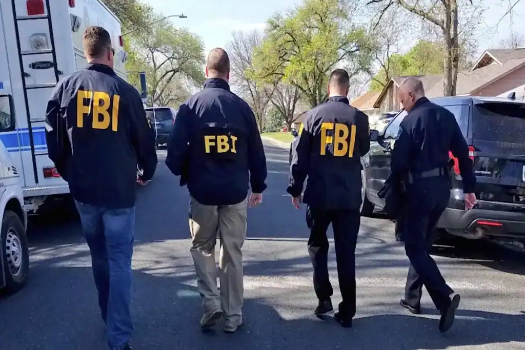 FBI dezamorsează un plan de atac la Mall of America; suspectul voia să ucidă 30–60 de persoane