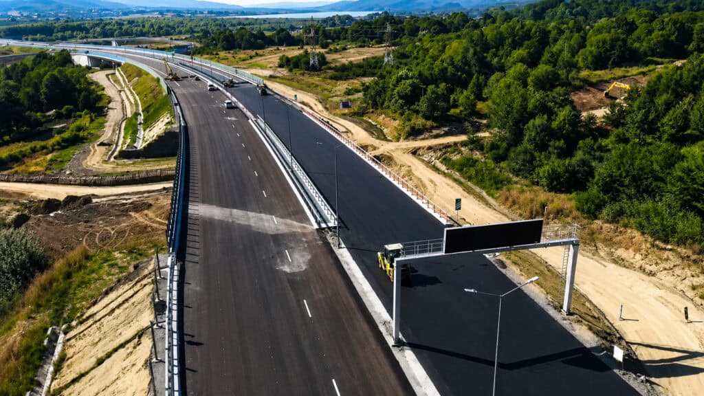 doua tronsoane din a1 sibiu pitesti printre cele mai scumpe loturi de autostrada Două sectoane din A1 Sibiu–Pitești, între cele mai scumpe loturi de autostradă din România